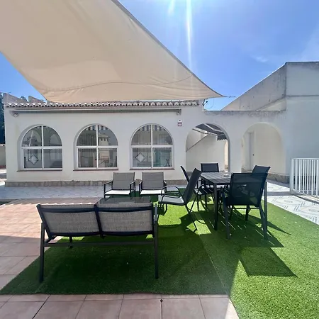 Holiday home With Pool, Chill-out & Bbq Torrevieja