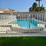 With Pool, Chill-out & Bbq Vakantiehuis *