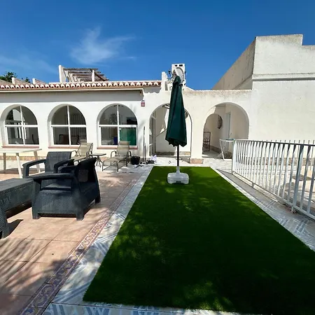 Vakantiehuis With Pool, Chill-out & Bbq